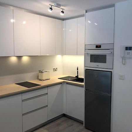 Cp High Floor Luxury Studio Sleeps 3 Gibraltar Luaran gambar